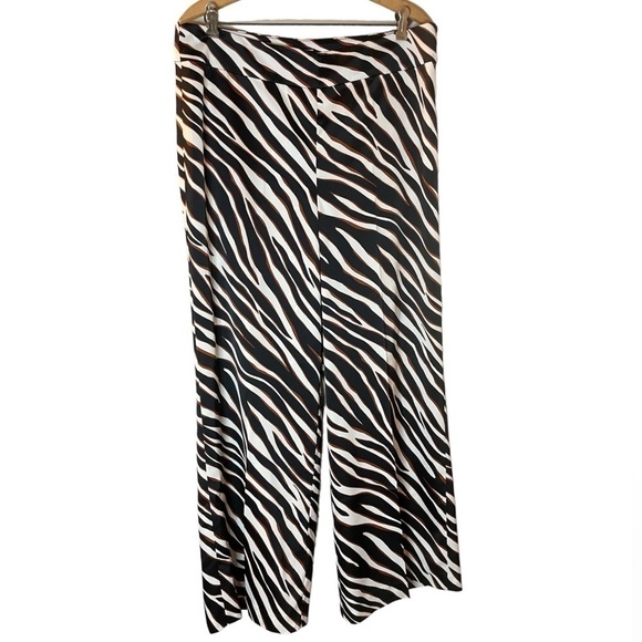 NWT-Plus Size‎ Zebra-Print High-Rise Wide-Leg Pants - Picture 6 of 11
